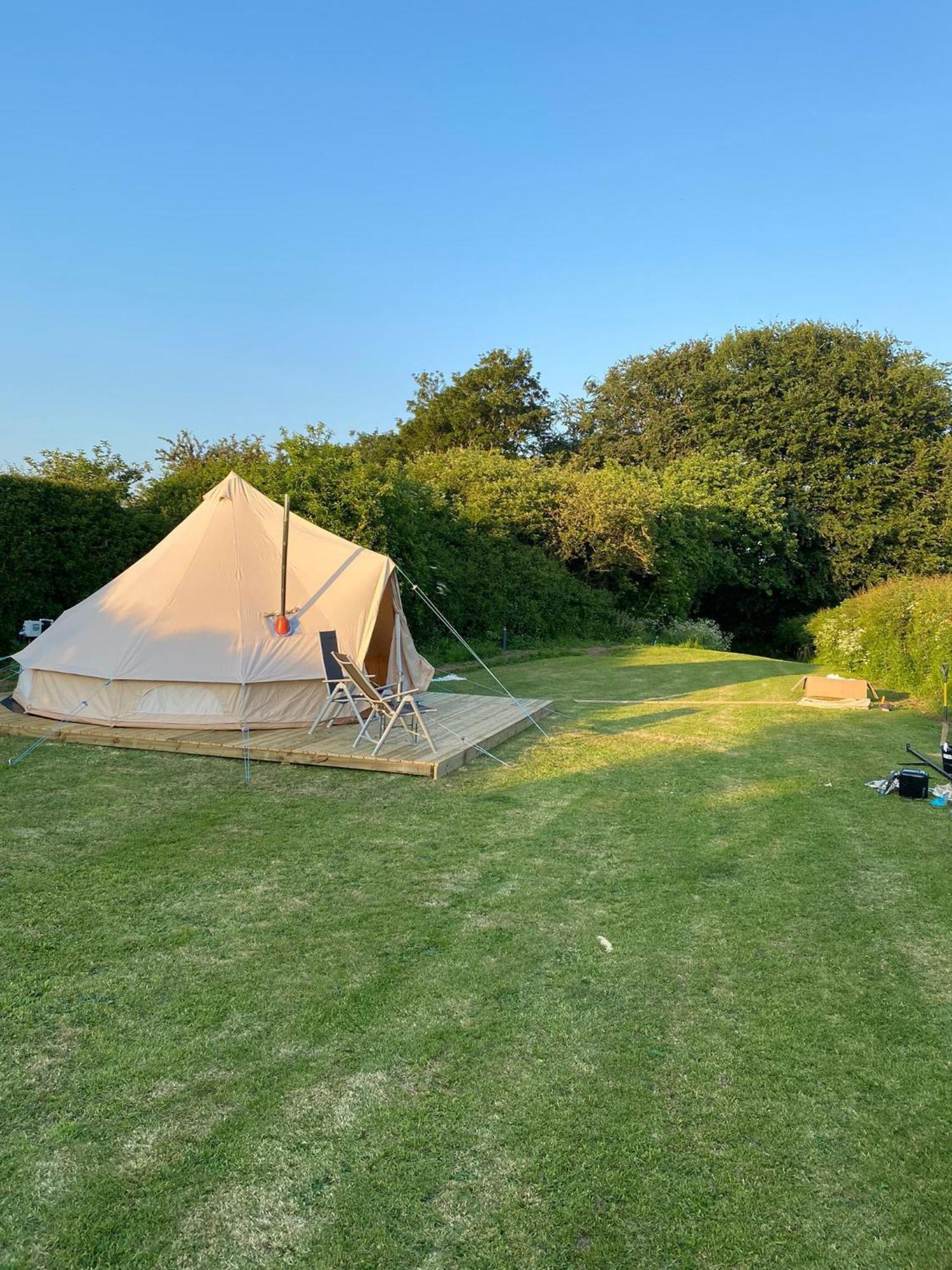 Roe Deer Meadow At Carr House Farm Hotel Scarborough Exterior photo